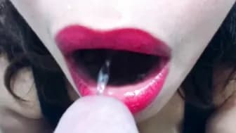 Amateur Couple Sharing Intimate Piss Play