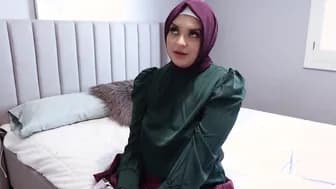Arab BBW teen needed more experience