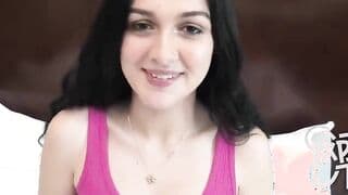 Persian 19 yo offer a sloppy oral sex