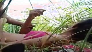 Desi Indian Outdoor sex 3