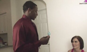 Kelly Klass Gets Dominated By A Big Black Stunt Cock