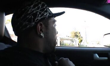 Kinzy Jo Gets The Dick Bareback