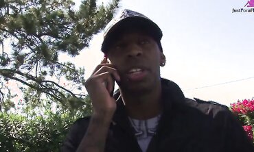Thick Beautiful Black Girl Fucks a Rapper