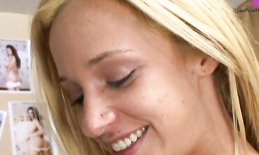 Jada Stevens Gets The Dick Bareback