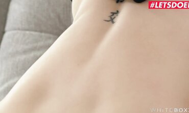 WHITEBOXXX - Softcore Cooch Eating And Flawless Girl Ejaculation With Gal Dee Utter Vignette