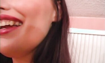 Saphire Rae Is Always Getting 2 Schlongs At Once