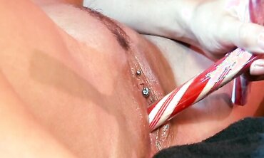 Daphne Rosen Gets Her Santa Elf Culo Pulverized