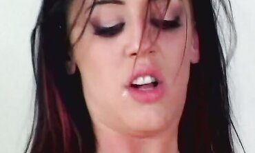 Deja Daire's Puss Is Envious Of The Pound Her Cock-Squeezing Donk Gets