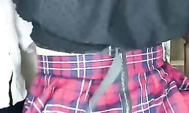 Teen college girl Loves to Suck in Glasses - SEO Friendly Video Titles