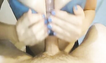 Female-Friendly" Blowjob - Amateur Girlfriend Gives Amazing Hand Job & Facial HD POV