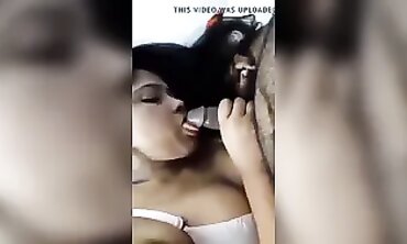 Bangladesh Babe Revving Up For A Hot Chat Session - Exclusive Interview