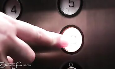 Hot MILF Uses Vibrating Dildo to Spice Up Her Sex Life