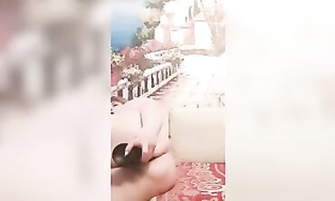 Russian MILF Fingers Her Own Pussy in High Heels