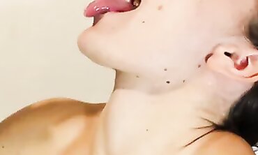 Hot MILF Gives Blowjob to Her Playthng - POV with Spitting & Facial