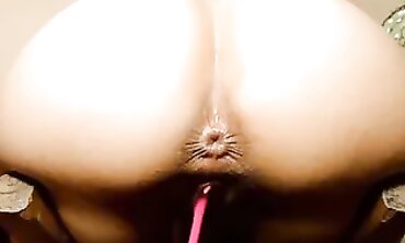 Adorable Teen Babe Gives You A Close Up View Of Her Puckered Lips