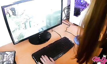 Hispanica Hottie's Gauged Pussy Play in HD