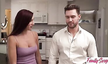Hot MILF Teaches Step-Son How to Please A Woman - Mommy Loves It