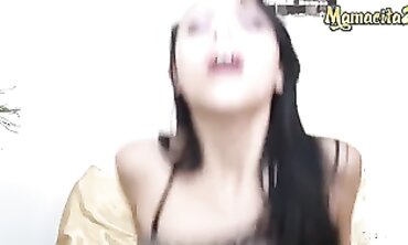 Latino Hunk Gets Fucked Hard By Big Bootied Latin Girl - Santa's Little Helper