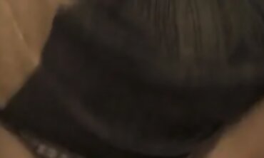 Unter Dem Dirndl Ist Sie Haarig Und Feu