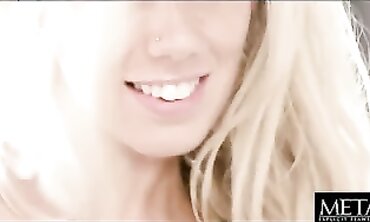 Blonde Babe Fingers Herself To A Mind-blowing Orgasm - SexToy Review