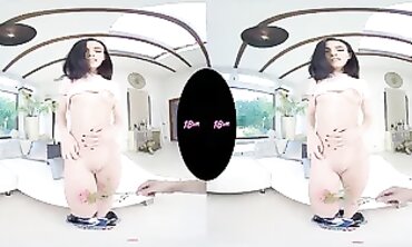 Nikkie Fox's Sensual Erotic Dance - A Seductive Journey of Passion