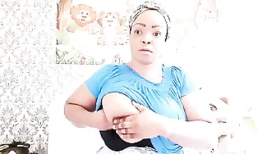 Nigerian COUGAR flashes how to jacks and milk her humungous