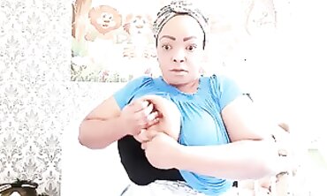 Nigerian COUGAR flashes how to jacks and milk her humungous