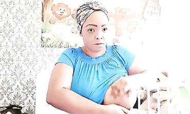 Nigerian COUGAR flashes how to jacks and milk her humungous