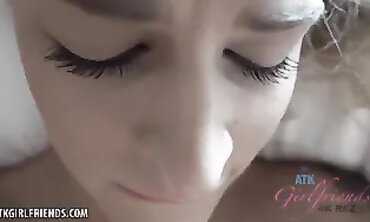 Emma Hix's Booty Bounce - Hot Blonde Teen Gives You A Wild Ride