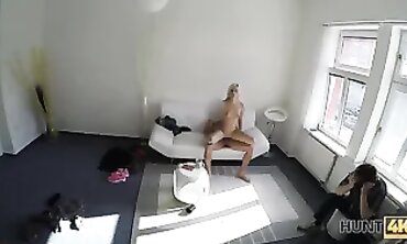 HuntForAKitty - Sexual Adventure with Kitten in Heat