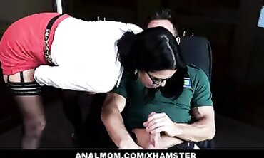 Mom's Hot MILF Gives You A Wild Ride - Hardcore Anal Sex With Big Dick