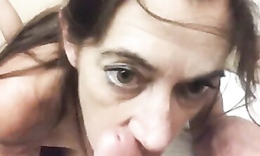 Beauty's Mischievous Milf Gets a Deep Throat Blowjob