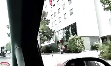 Berliner 19-Jährige im Wohnwagen gefickt