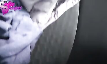 College Girl Gets Rough Outdoor Fuck in a Car