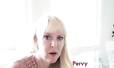 Jamie Foster & Payton Hall: Busty Blonde GILF Anal