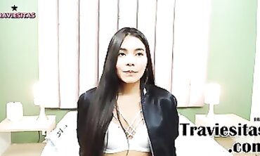 Lila: Chica Tímida Se Inicia en Traviesitas