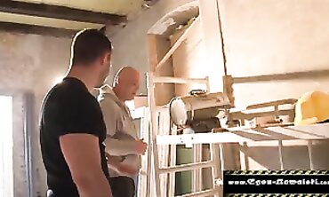 Boss Egon Kowalski Fucks Stepdaughter Sweet Amira