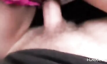 Blonde Tante gibt ihrem Neffen verbotene Nachhilfe