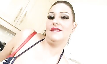 Dani Amour: Plump MILF Veggie Dipping Hardcore
