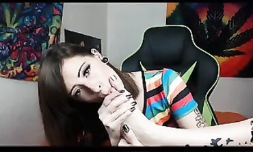 Katie Jade's Petite Feet and Deep Throat