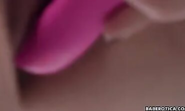 Odetta's Solo 4K Session With Vibrator And Fingering