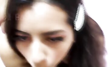 Visita a mi amiga latina y terminamos follando