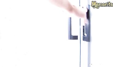 Colombian Amateur Eva Cuervo Gets Picked Up For Sex