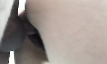 Petite Latina Amateur Gets Creampie During Quarantine