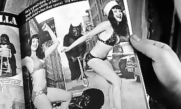 Gretchen Mol in a Bettie Page Cosplay
