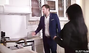 Curvy MILF Kesha Ortega Seduces Her Boss