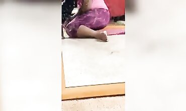 All Mouth Ebony Cougar