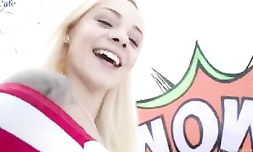 Elsa Jean Gives a Nice Blowjob in Doggystyle