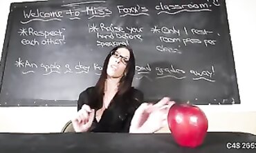 Dava Foxx Teaches Classroom Rules