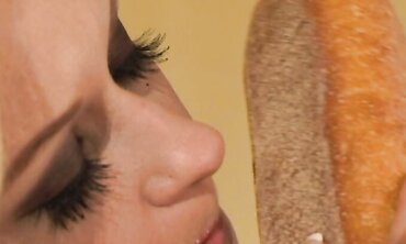 Aaralyn Barra Has Hookup After Dinner And Blasts